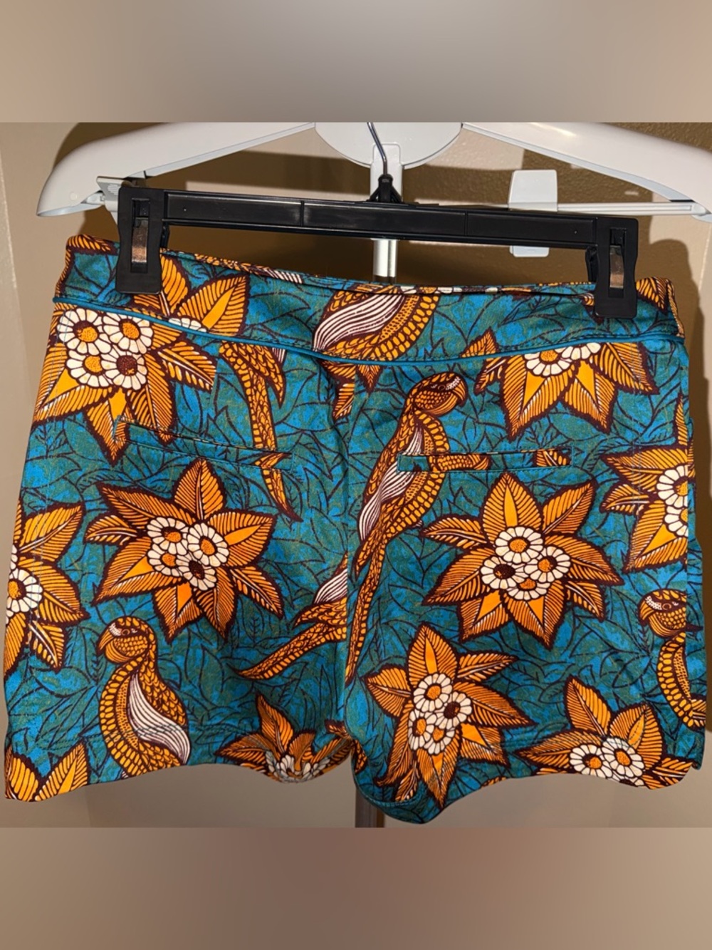 Elevenses Anthropologie Birds of Paradise Shorts - Picture 4 of 12